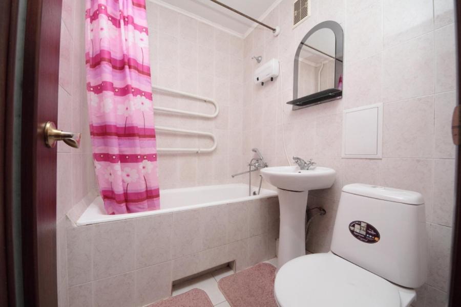 центр,1к м.кловская Apartment