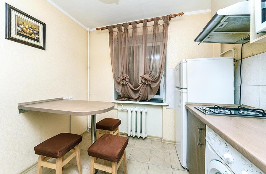 центр,1к м.кловская Apartment *
